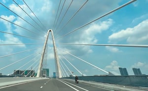 Cầu Thủ Thiêm 2