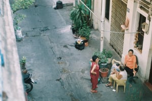 Nhịp sống trong con hẻm nhỏ