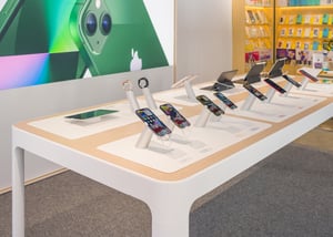 iPhone in Apple Store Vietnam