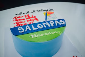 Bánh sinh nhật Salonpas Hisamitsu