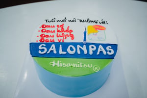 Salonpas Birthday Cake