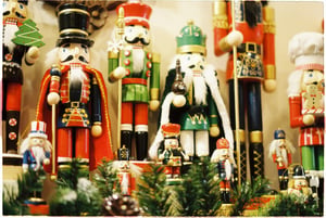 Các bức tượng lính chì Nutcracker trang trí Giáng Sinh