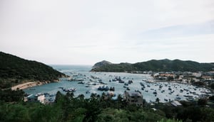 Vịnh Vĩnh Hy nhìn từ trên cao