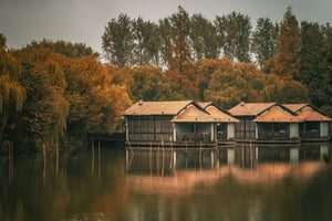 Ngôi nhà bên bờ hồ Wallpaper