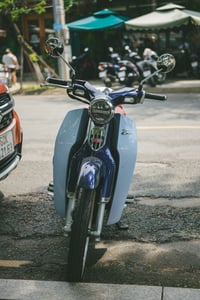 Một chiếc Honda Super Cup tân trang