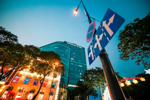 Biển báo giao thông tại Quận 1