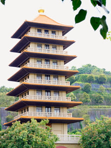 Một tòa tháp tại Phật Quang Sơn