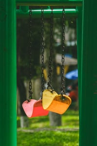 Xích đu trò chơi trẻ em