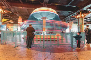 Merry-go-round Light: Đu quay ánh sáng