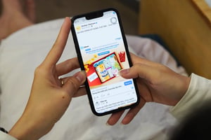 Quảng cáo trên Facebook