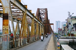 Cầu Long Biên