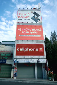 Cửa hàng CellphoneS gần sân golf thành phố Đà Lạt
