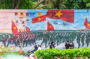 Đường bích họa “Việt Nam tươi đẹp”