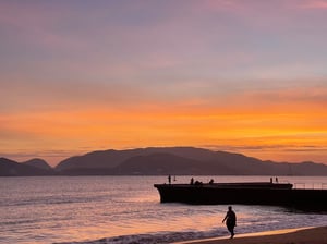 Hoàng hôn trên bãi biển Nha Trang