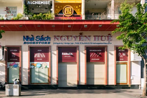 Nhà sách Nguyễn Huệ