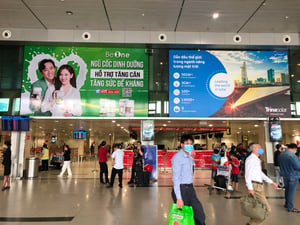 OOH in Tan Son Nhat Airport