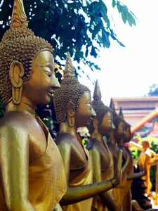 Tượng Phật Tại Chùa Mẹ Si Mương