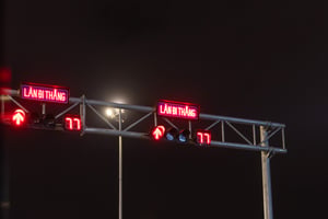 Làn Đi Thẳng / Go Straight Lane Traffic Light