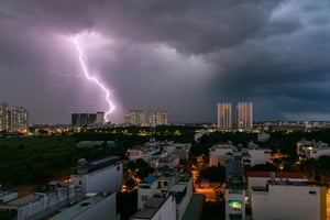 Một tia sét giữa trời