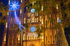 Nhà thờ trang hoàng dịp Noel