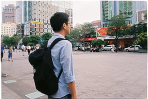 Du khách tham quan ở phố đi bộ Nguyễn Huệ