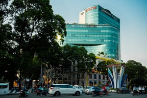 Diamond Plaza