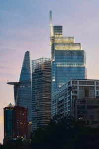 Khu cao ốc Công Trường Mê Linh lúc hoàng hôn