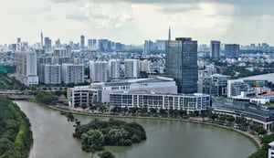 Quận 7 nhìn về Quận 1