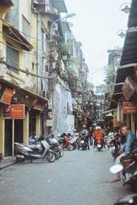 Ngõ nhỏ ở Hà Nội