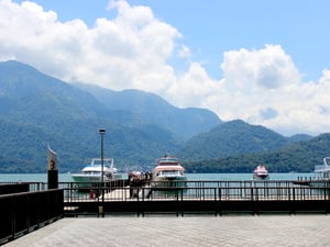 Bến du thuyền tại Nhật Nguyệt Đàm