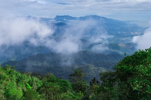 Từ Bà Nà Hills nhìn về Đà Nẵng