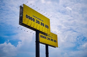 OOH Billboard: Biển bảng cáo tấm lớn ngoài trời