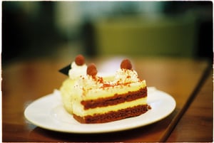 Một miếng bánh tiramisu