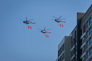 Máy bay trực thăng diễu binh 30/4/2025