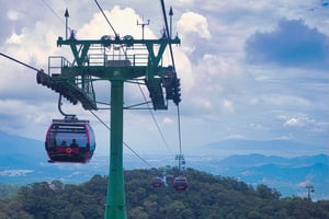 Cable Car Sun World Ba Na Hill, Da Nang