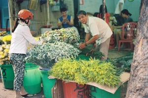 Chợ hoa sáng sớm