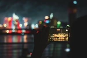 Taking a city-scape with a smartphone