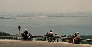 View từ đỉnh đèo Hải Vân