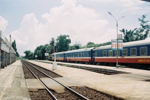 Tàu SE4 Sài Gòn - Hà Nội