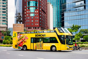 Quảng cáo xe buyst của trà BONCHA