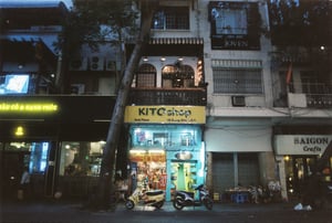 Góc phố cũ thân quen
