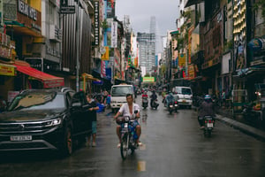 Đường Bùi Viện