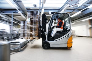 Xe nâng pallet