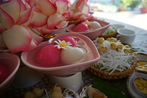 Xôi chè mừng đầy tháng