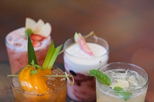 Fresh Beverages: Những ly nước trái cây mát lạnh