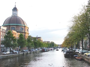 Amsterdam chuyển mình vào thu