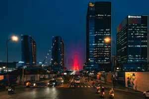 It's starting to rain on the city
