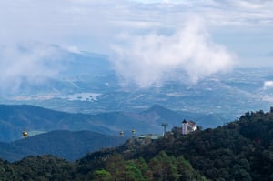 Bà Nà Hills nhìn về Đà Nẵng