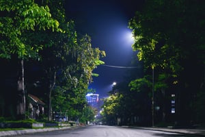 Phố vắng đêm khuya