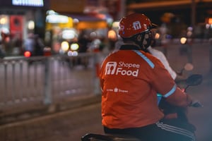 Shopee Food Orange Uniform